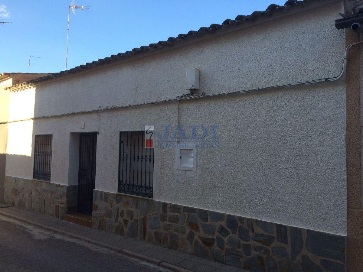 For sale of house in Viso del Marqués