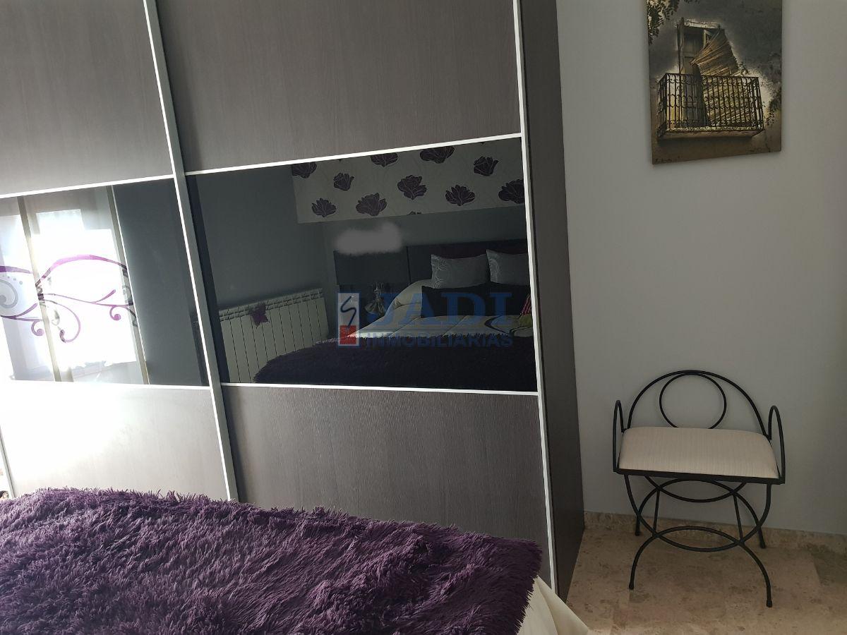 For sale of flat in Valdepeñas