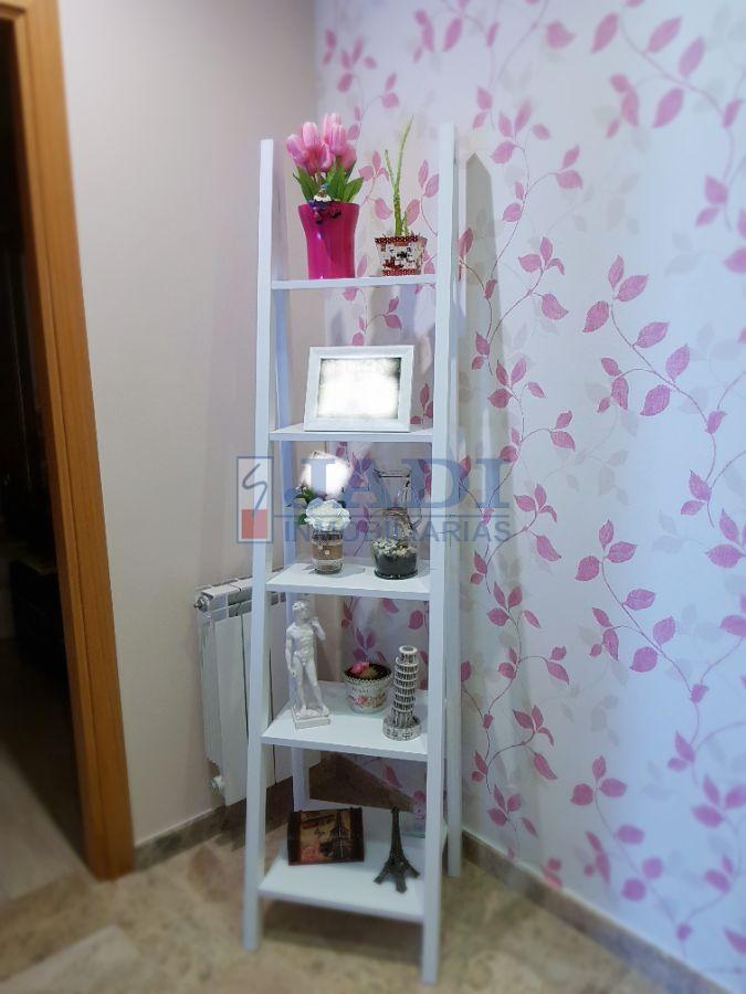 For sale of flat in Valdepeñas