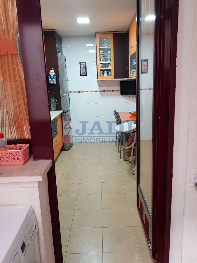 For sale of flat in Valdepeñas