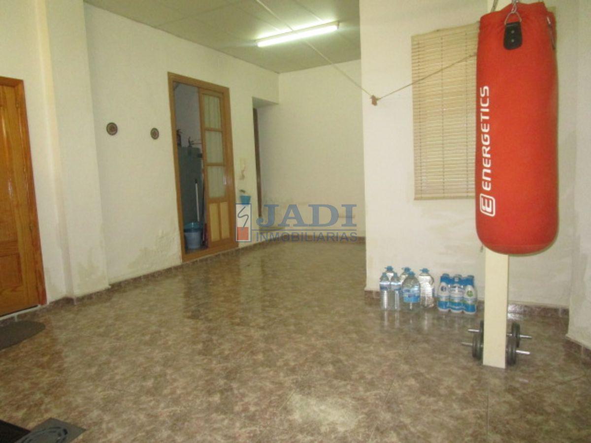 Venta de casa en Valdepeñas
