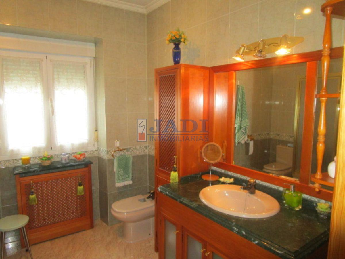 Venta de casa en Valdepeñas