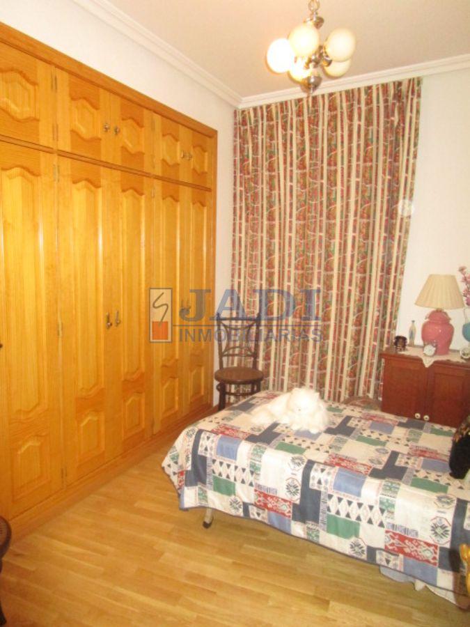 Venta de casa en Valdepeñas