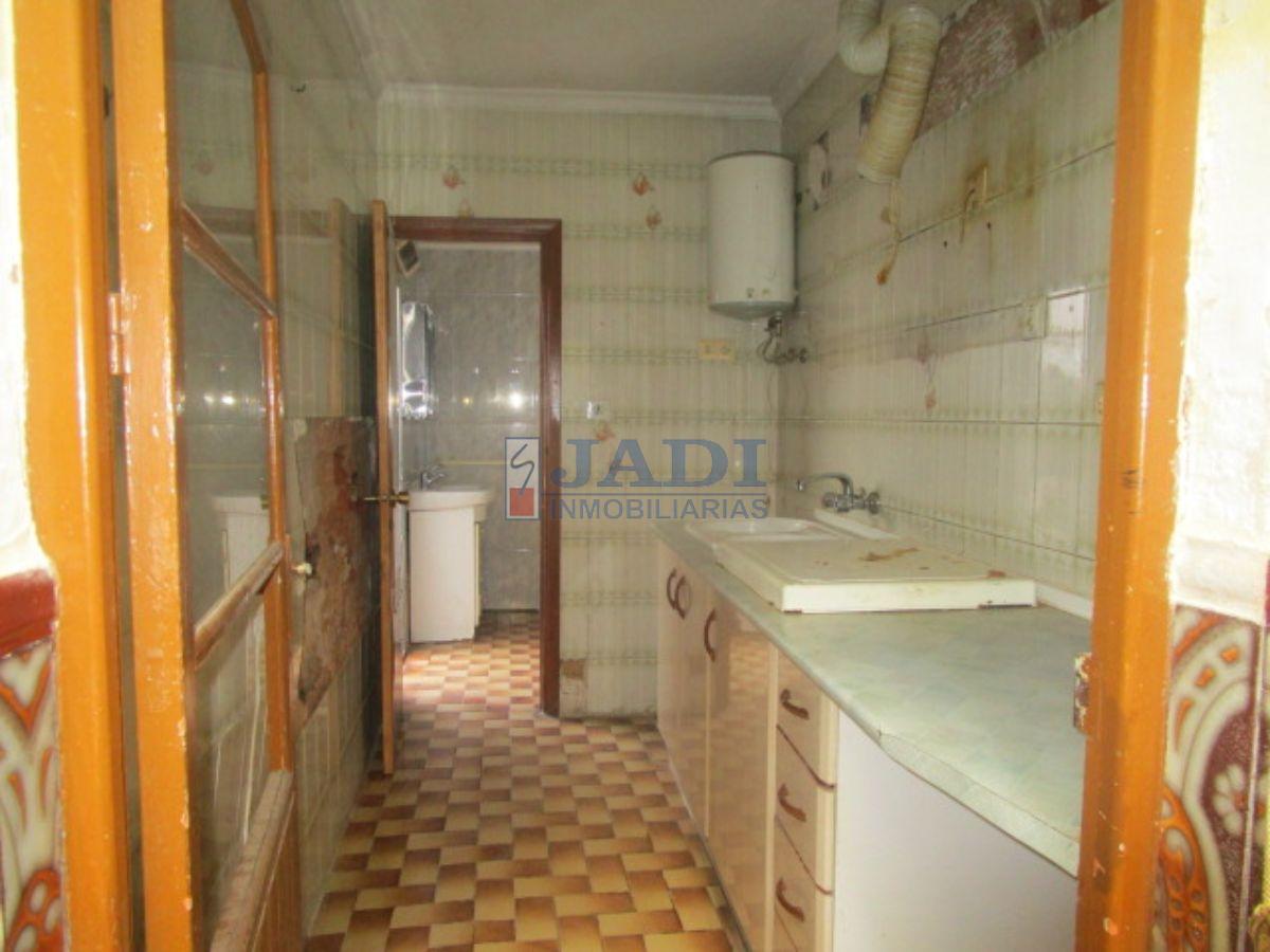 For sale of house in Valdepeñas