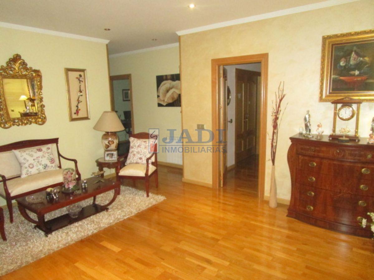 For sale of house in Valdepeñas