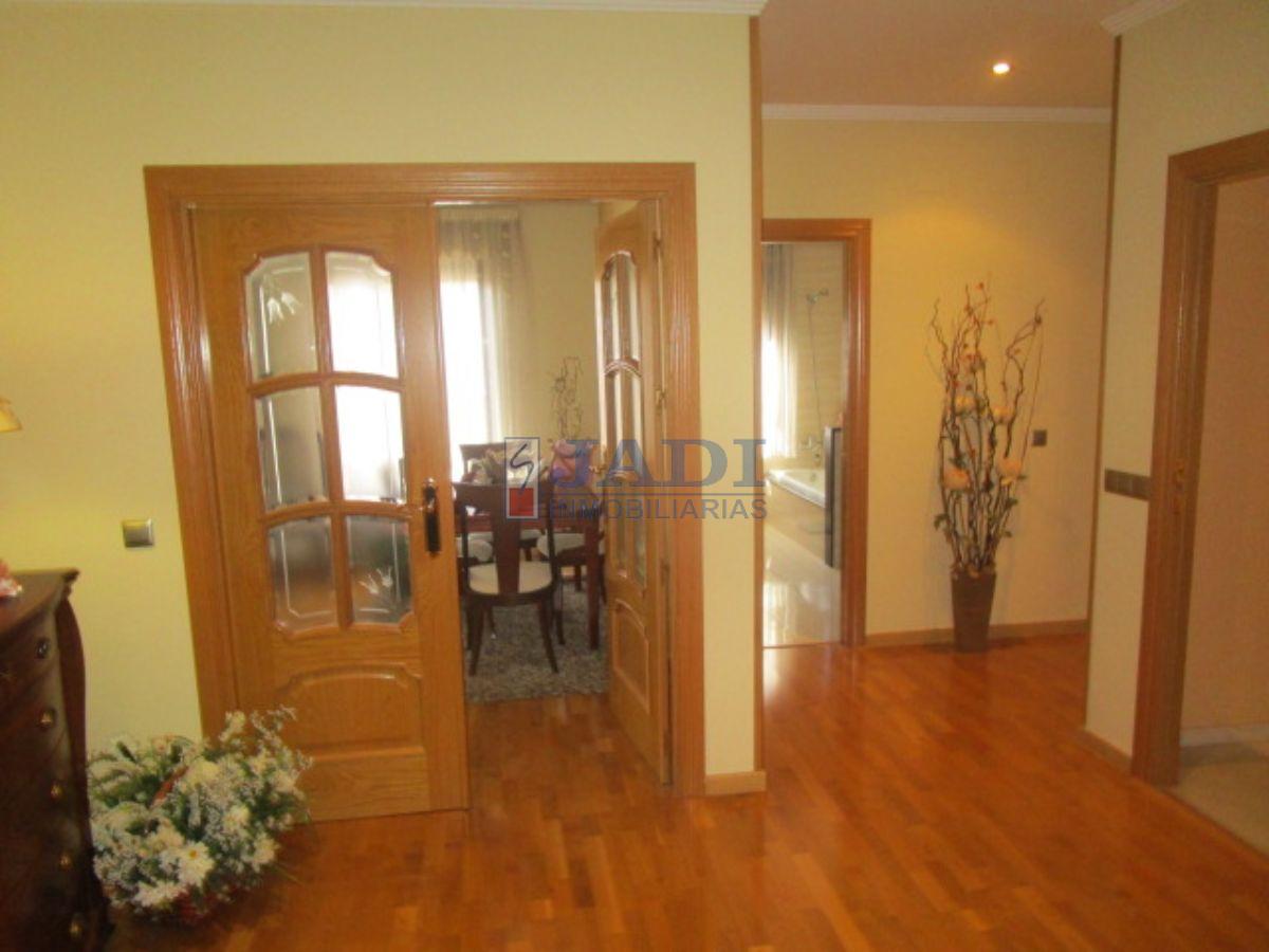 For sale of house in Valdepeñas