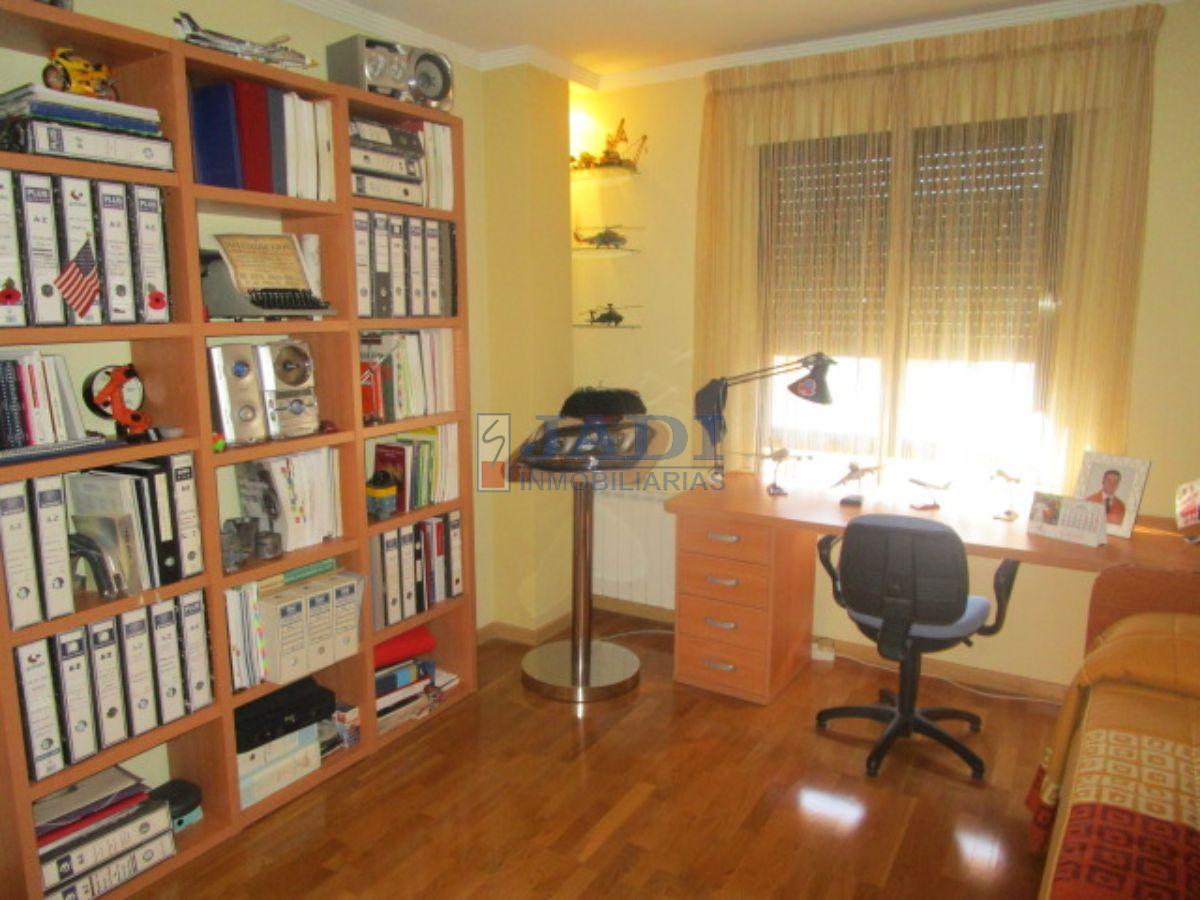 For sale of house in Valdepeñas