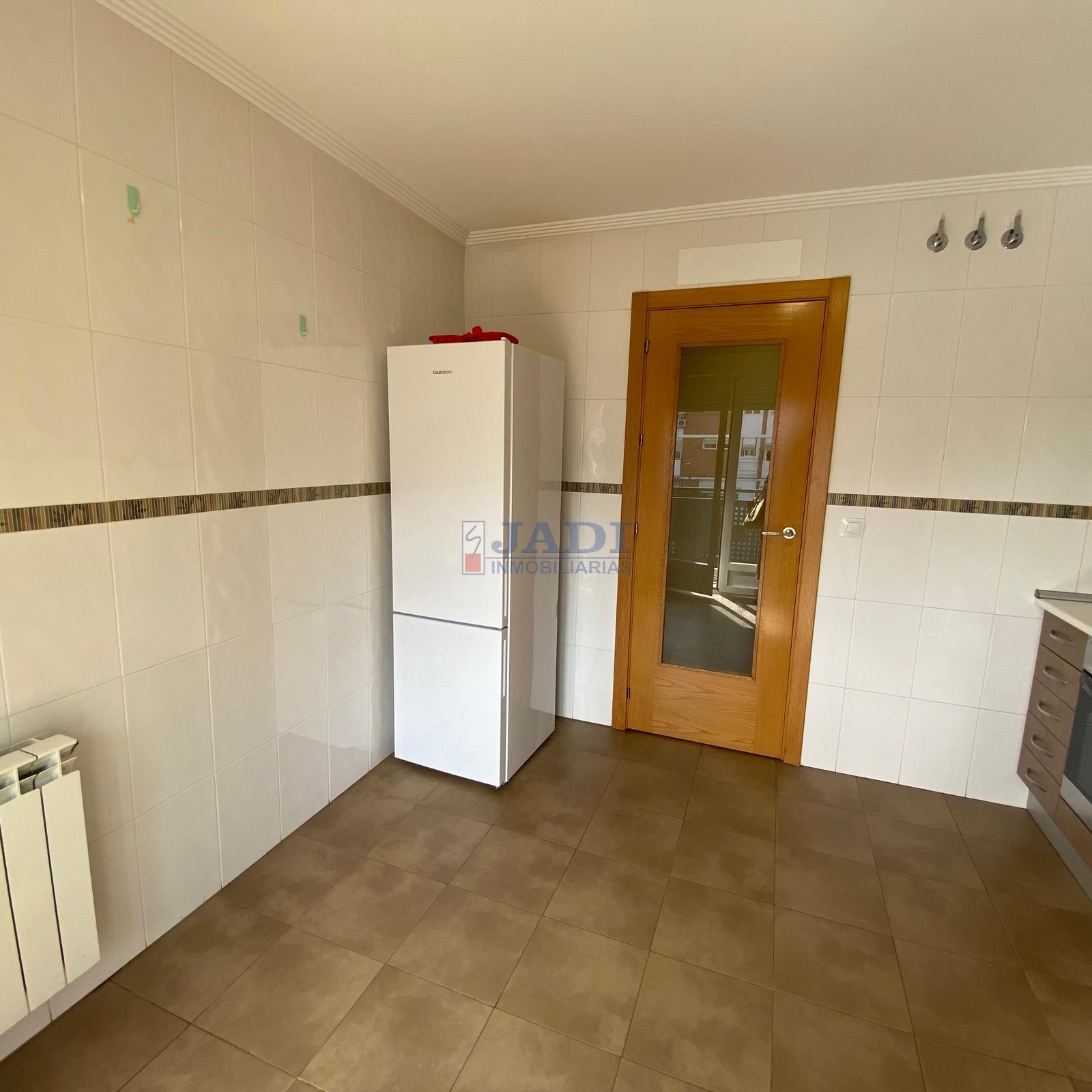 For rent of flat in Valdepeñas