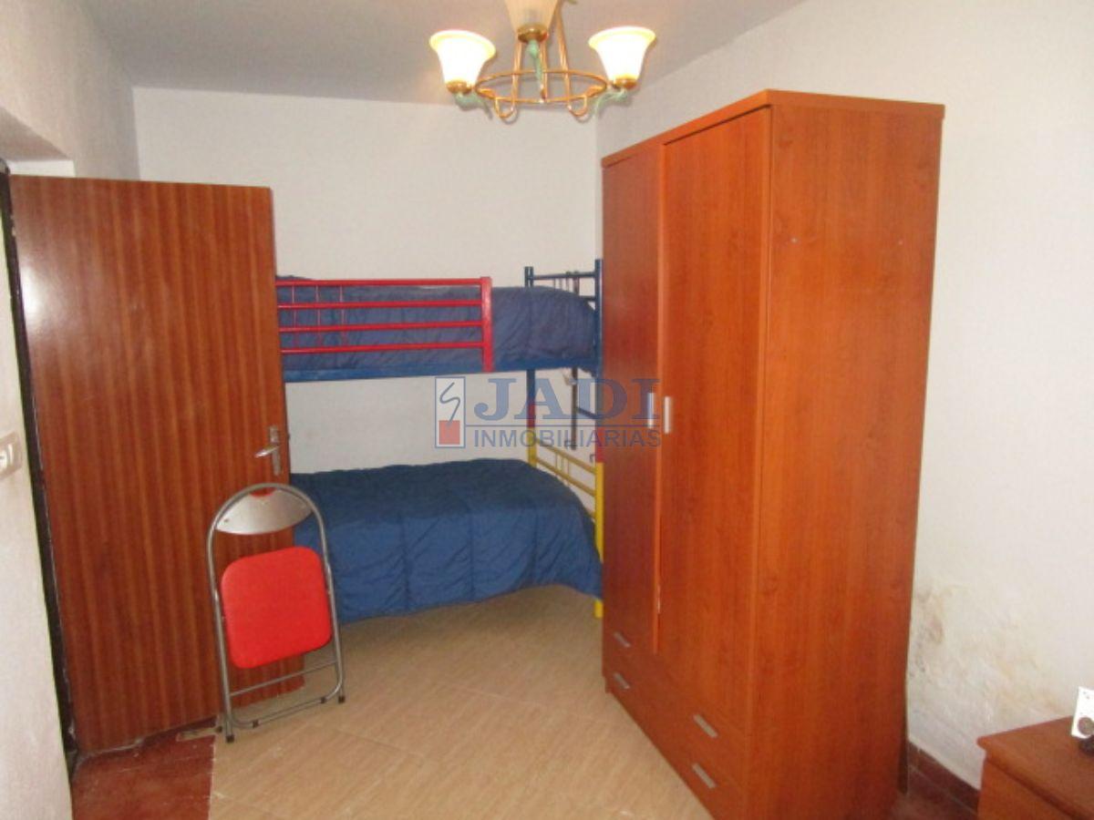 For sale of house in Cózar