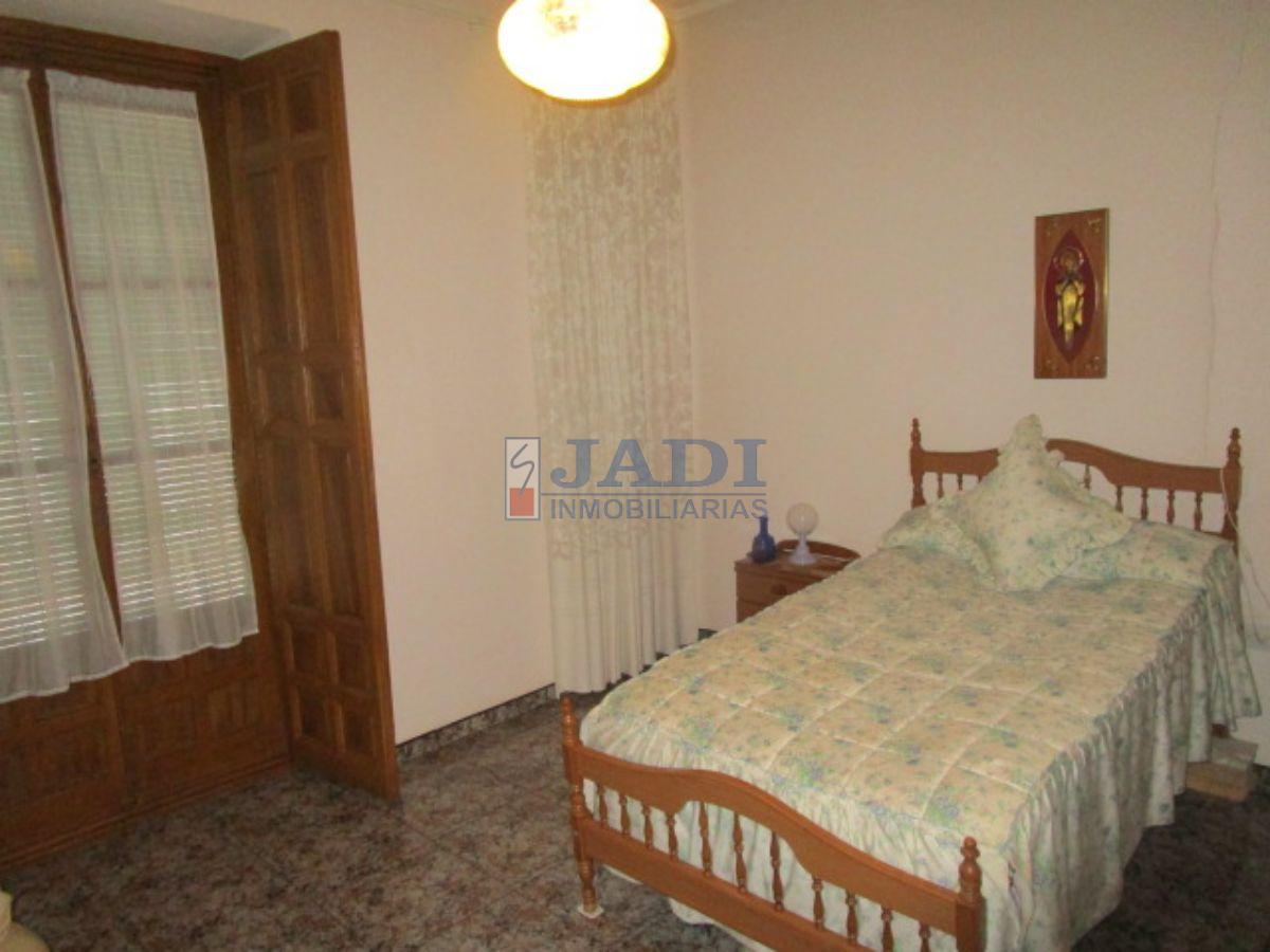 Venta de casa en Valdepeñas