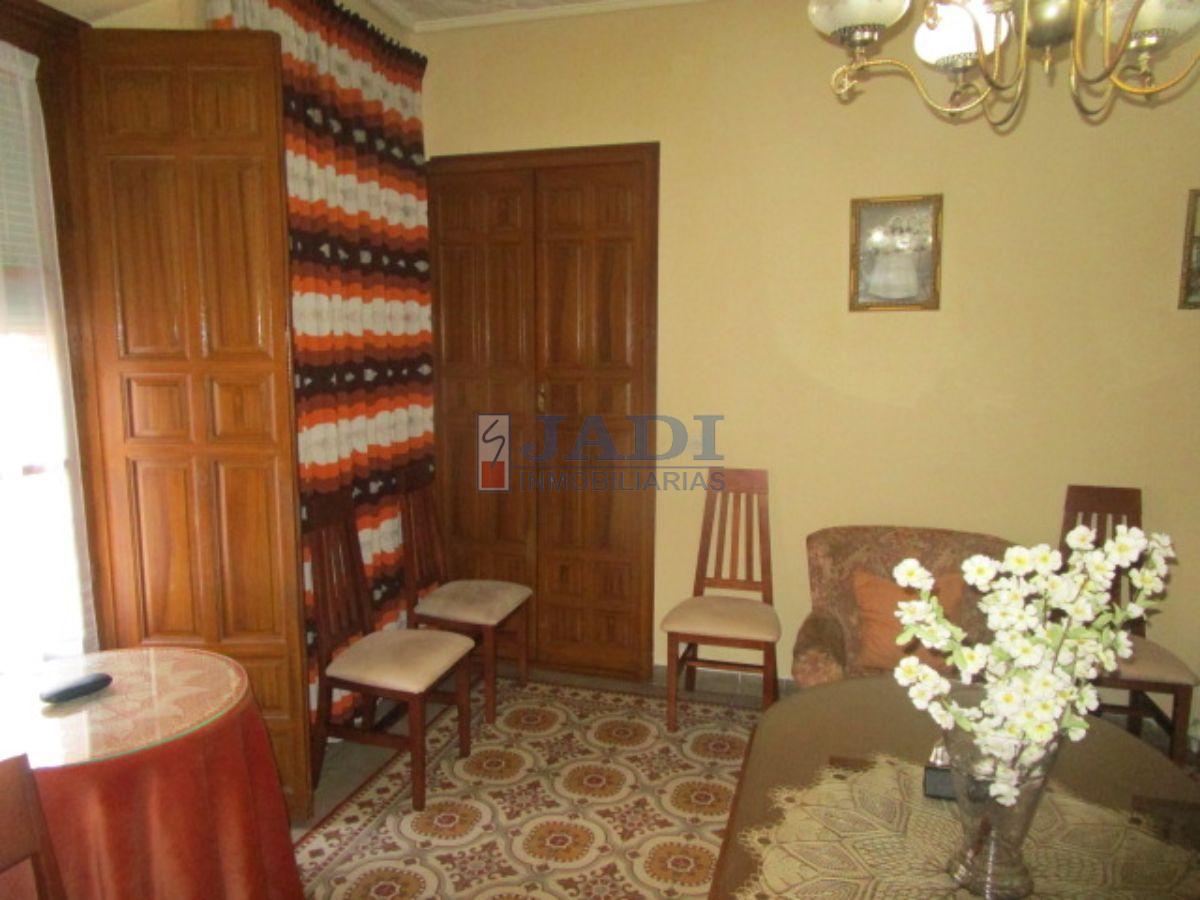 For sale of house in Valdepeñas