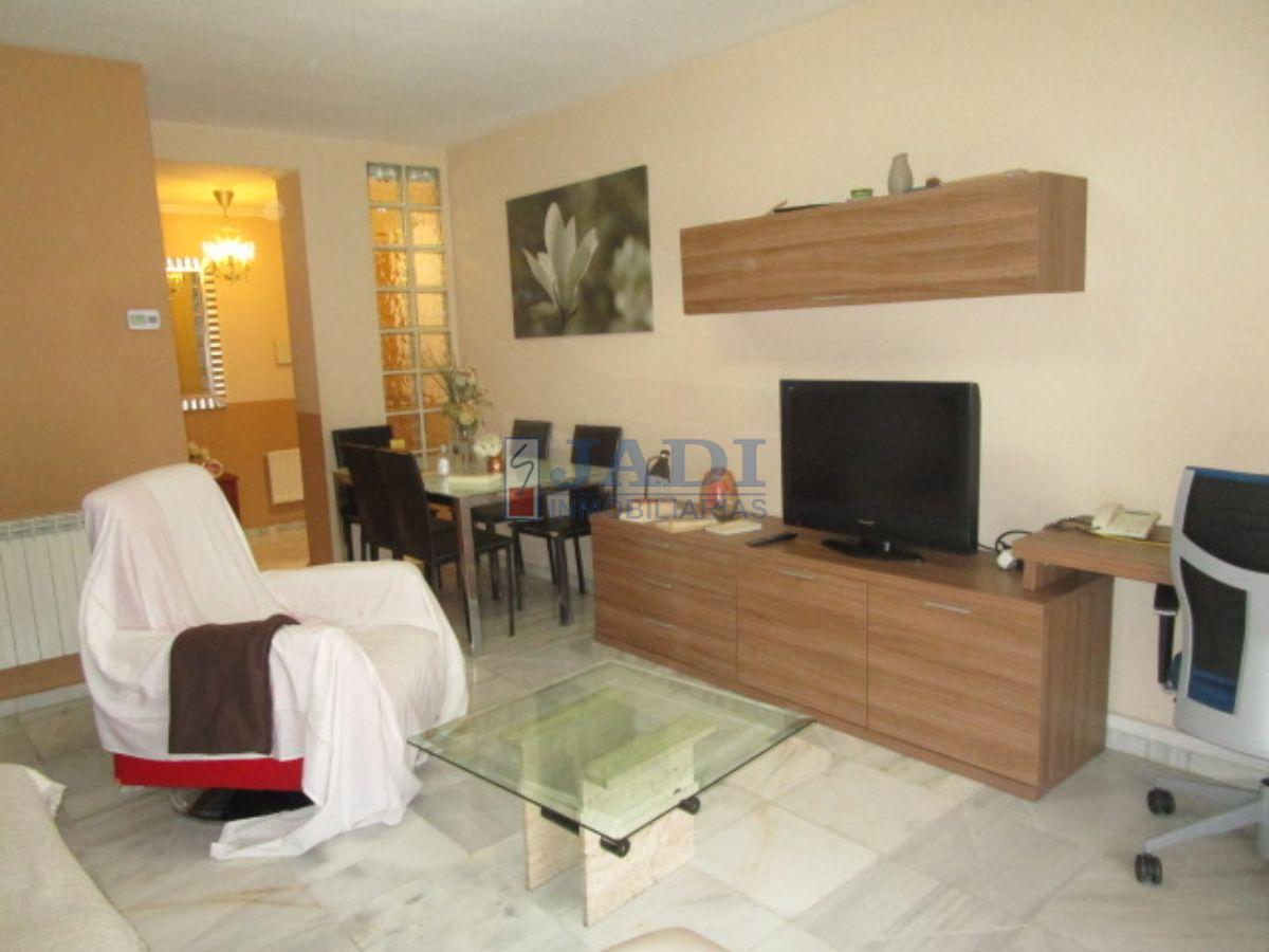 For sale of flat in Valdepeñas