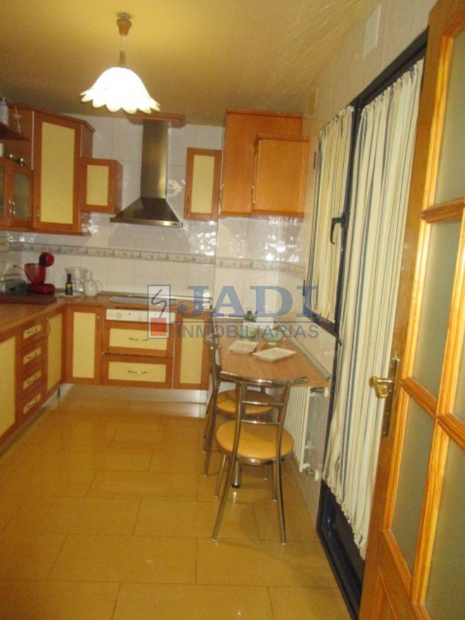 For sale of flat in Valdepeñas