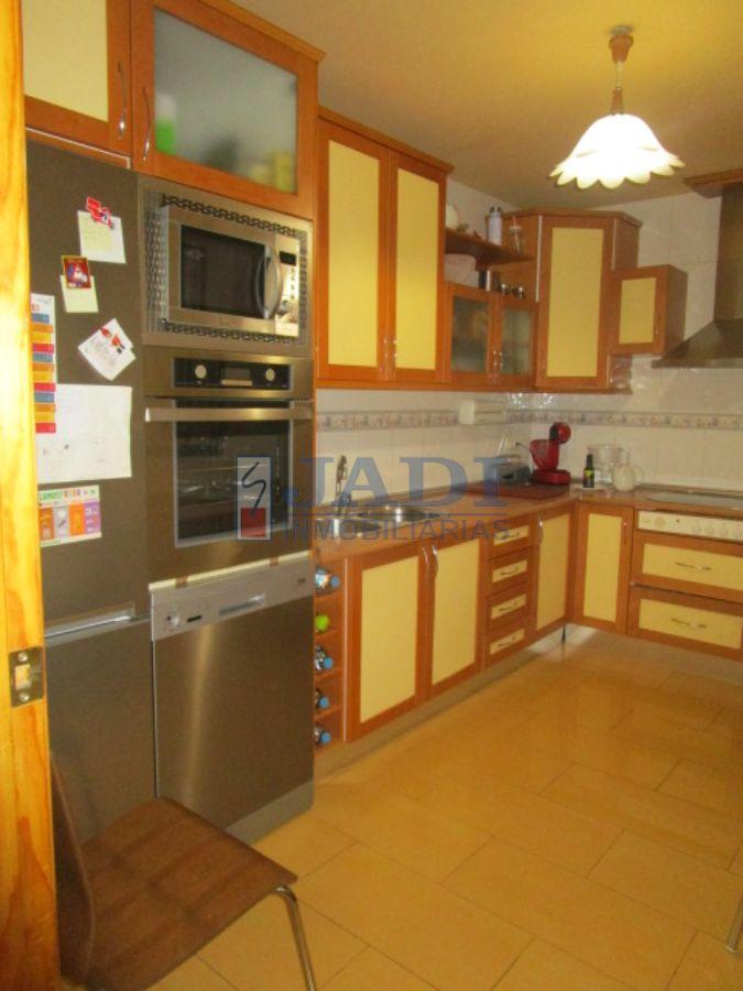 For sale of flat in Valdepeñas