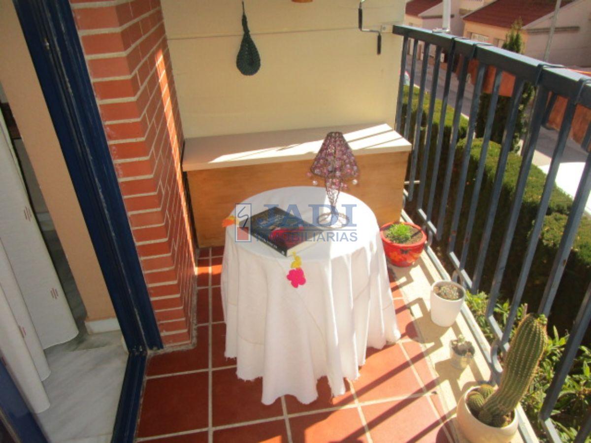 For sale of flat in Valdepeñas