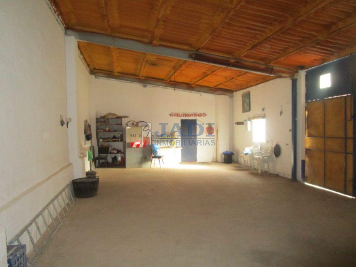 Venta de nave industrial en Valdepeñas