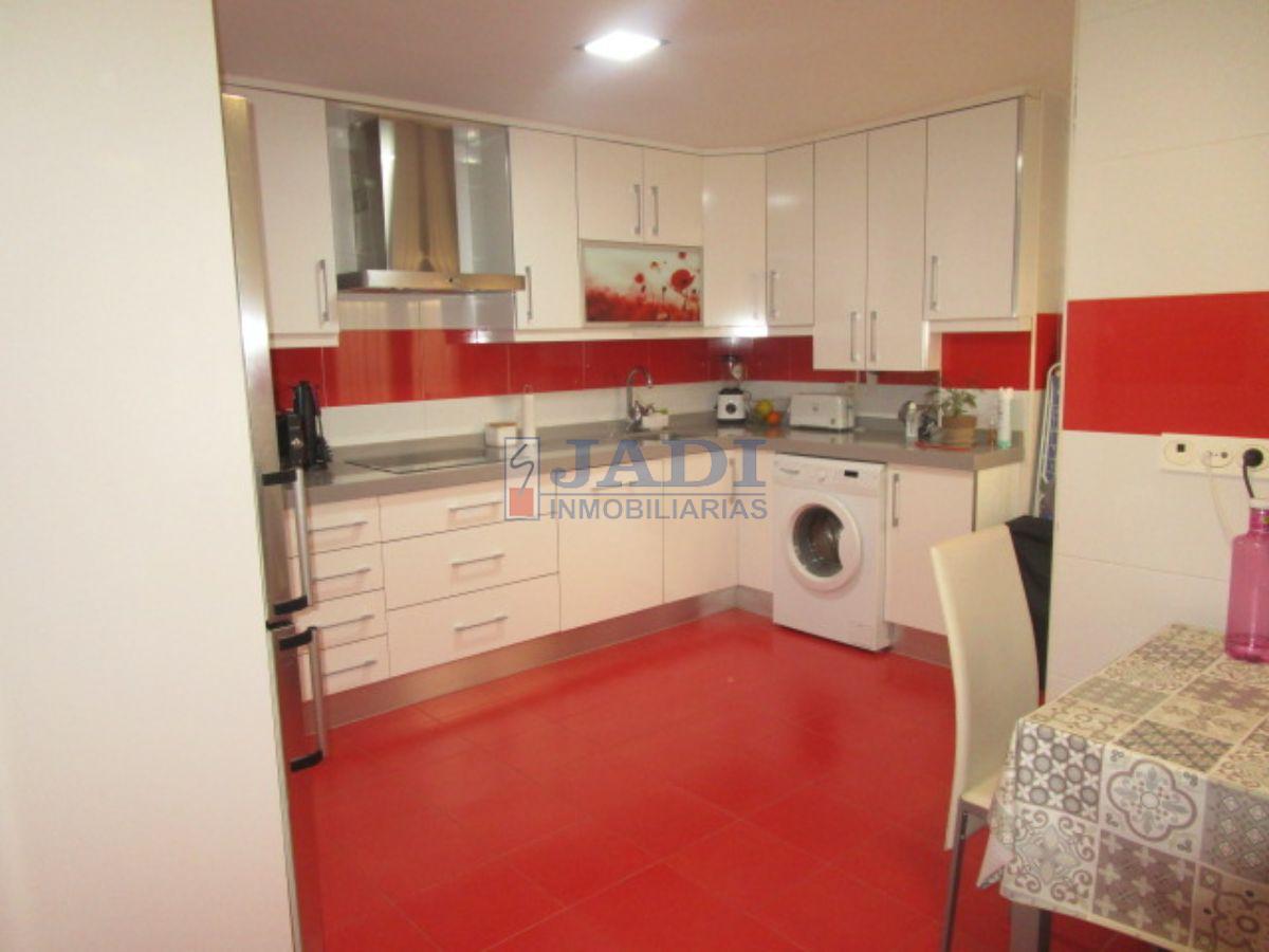 For sale of penthouse in Valdepeñas