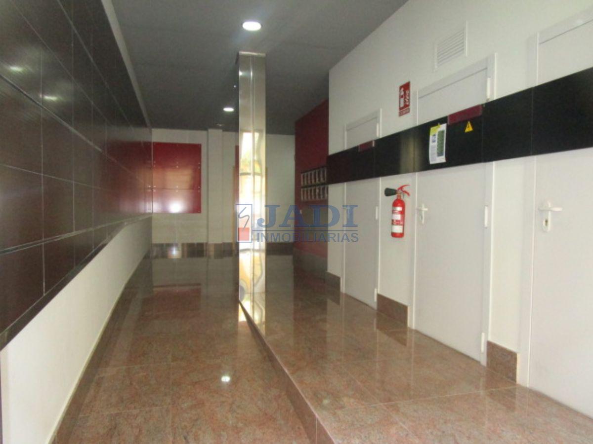 For sale of penthouse in Valdepeñas