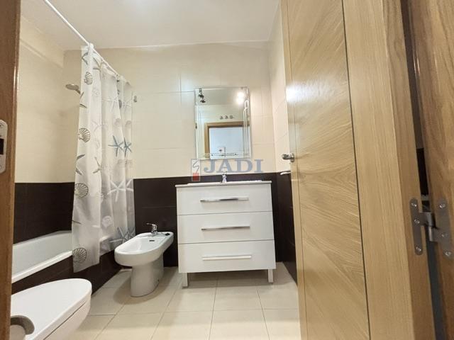 For rent of flat in Valdepeñas