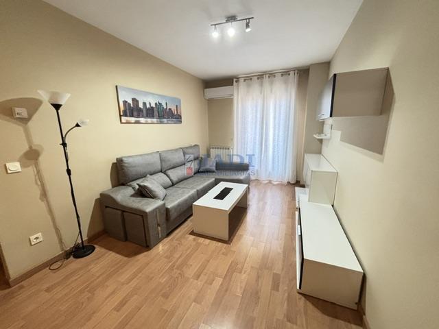 For rent of flat in Valdepeñas