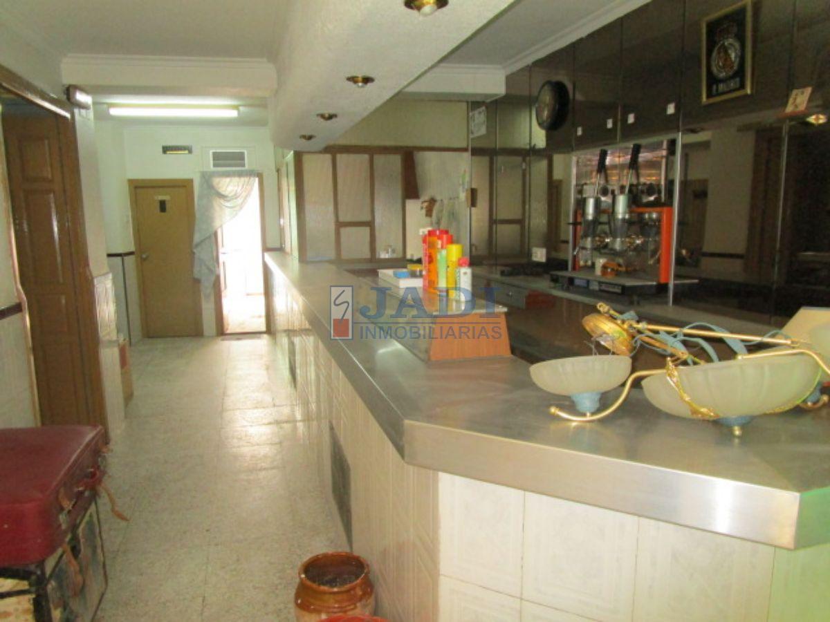 For sale of house in Valdepeñas