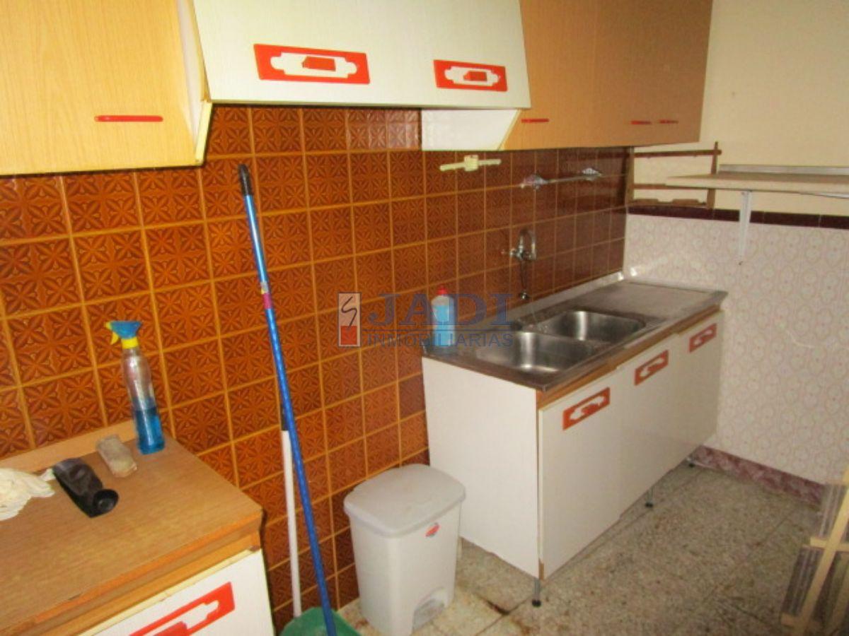 For sale of house in Valdepeñas