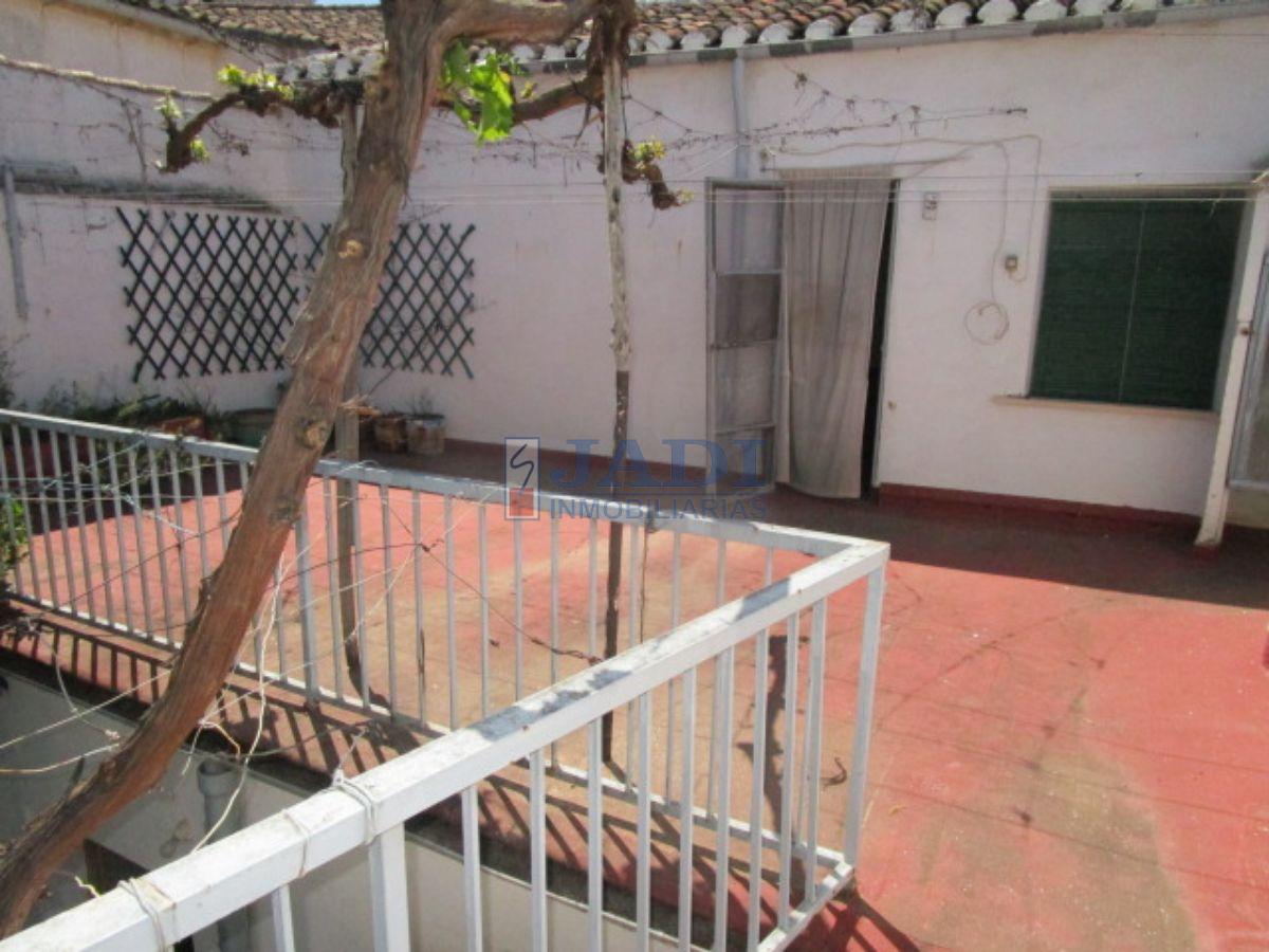 Venta de casa en Valdepeñas