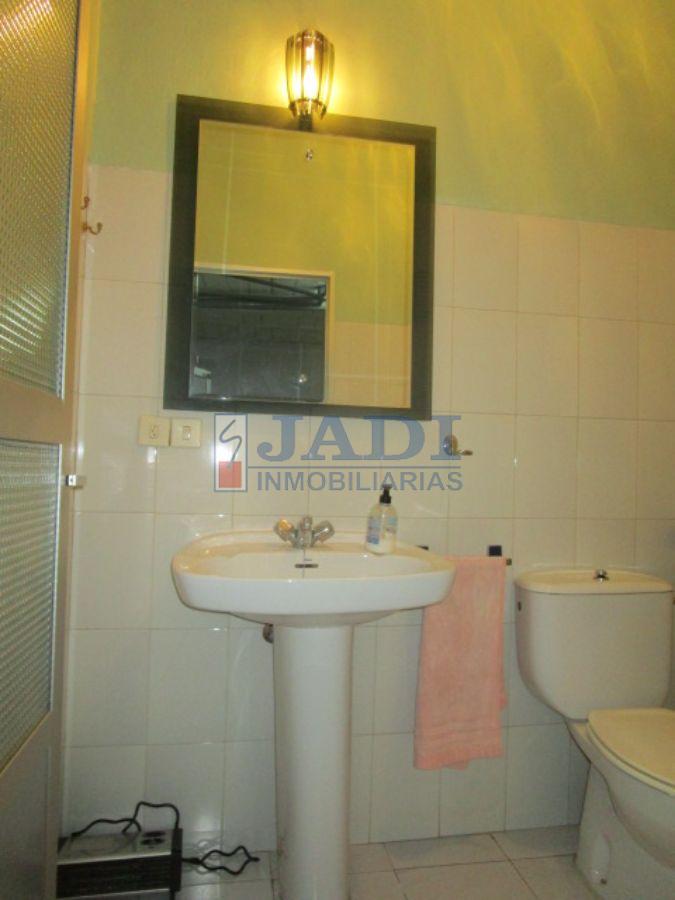 For sale of house in Valdepeñas