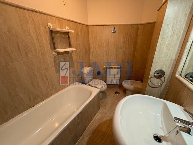 For sale of apartment in Valdepeñas