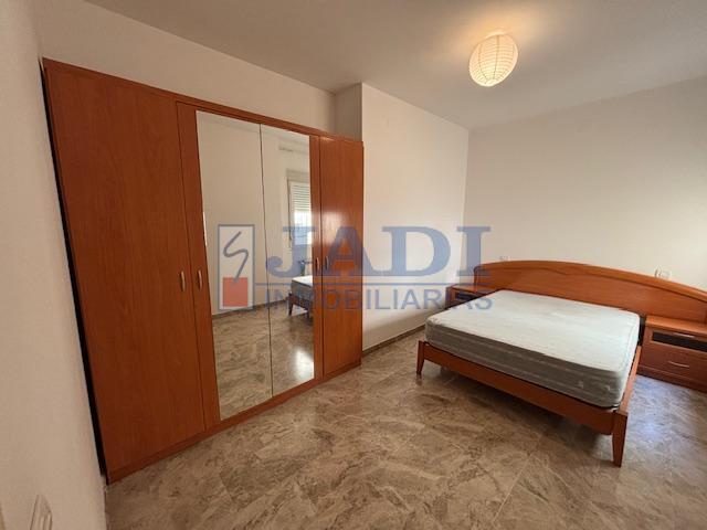 For sale of apartment in Valdepeñas