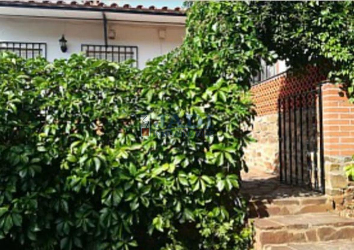 For sale of house in Viso del Marqués