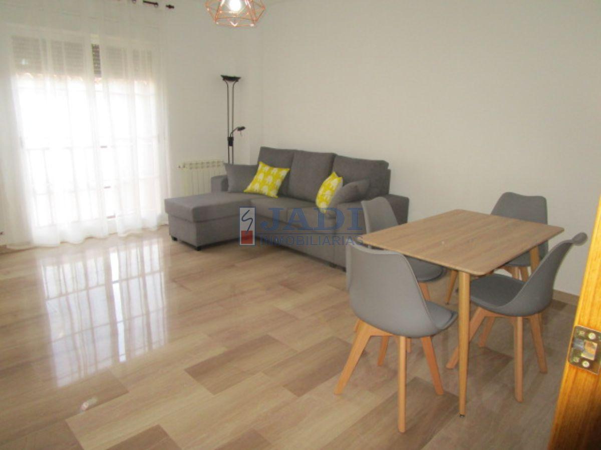 For rent of flat in Valdepeñas