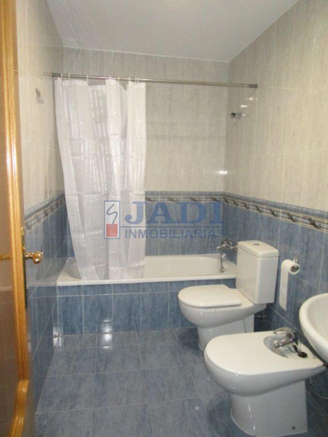 For rent of flat in Valdepeñas