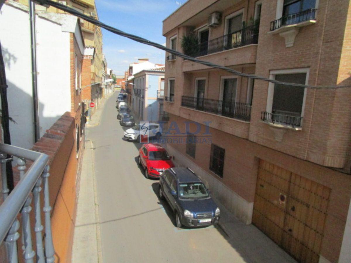 For rent of flat in Valdepeñas