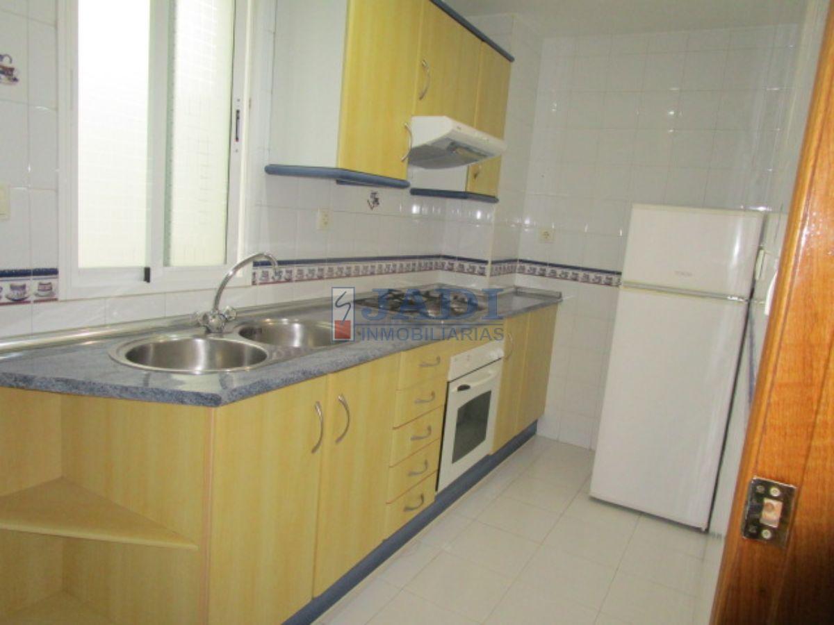 For rent of flat in Valdepeñas