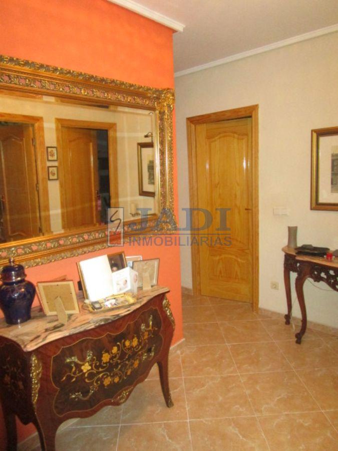 For sale of flat in Valdepeñas