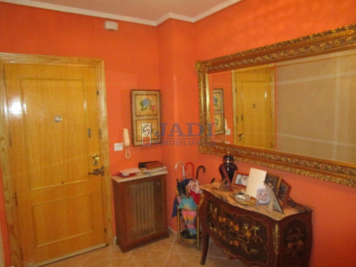 For sale of flat in Valdepeñas