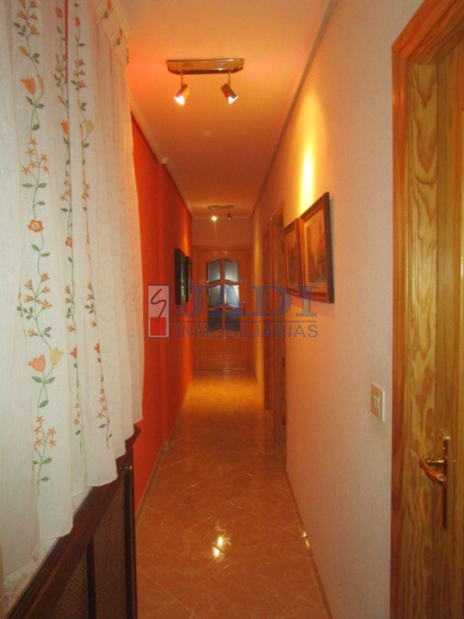 For sale of flat in Valdepeñas