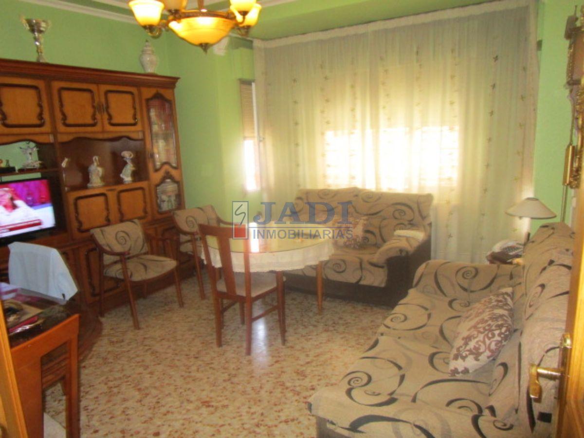 For sale of house in Valdepeñas