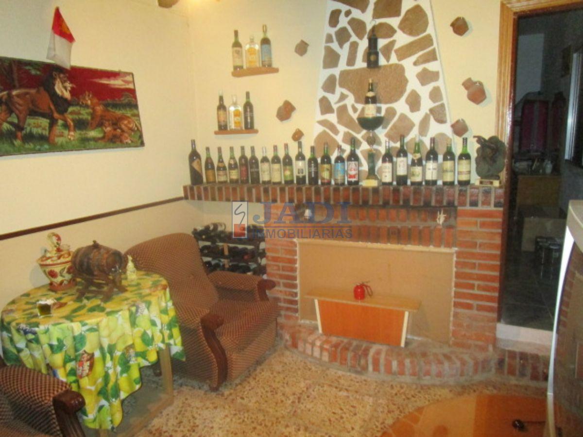 Venta de casa en Valdepeñas