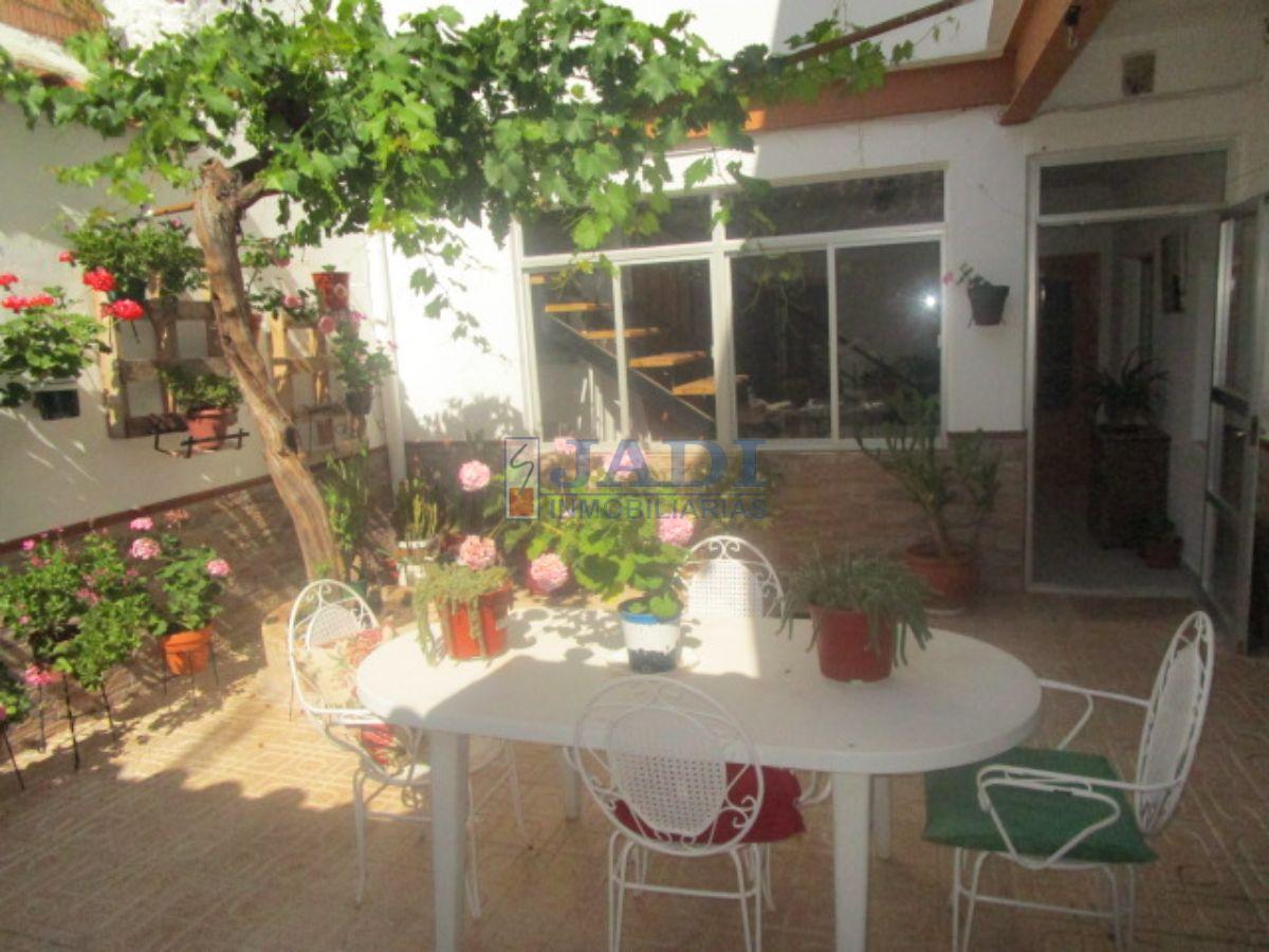 Venda de casa a Valdepeñas
