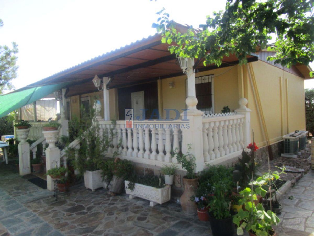 For sale of house in Valdepeñas