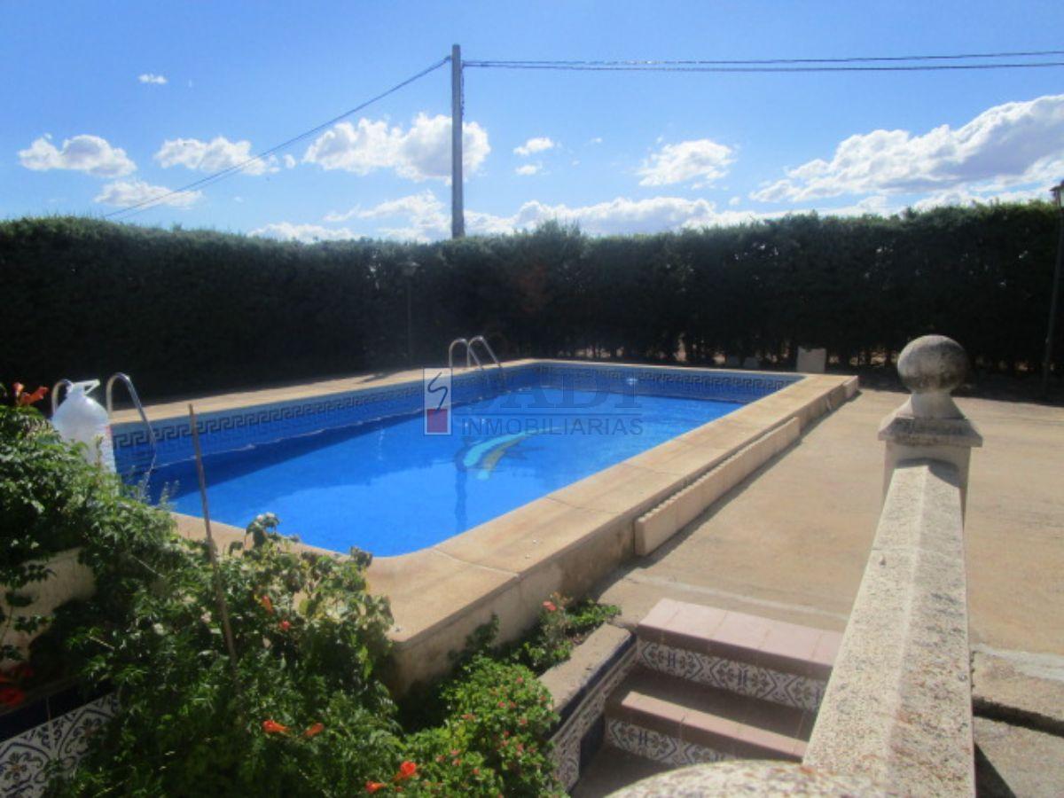 For sale of house in Valdepeñas