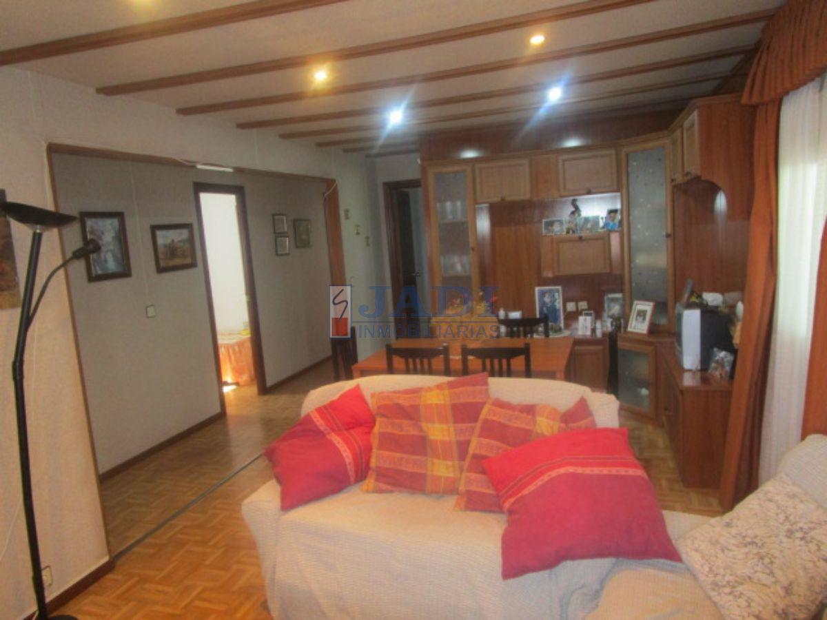 For sale of house in Valdepeñas