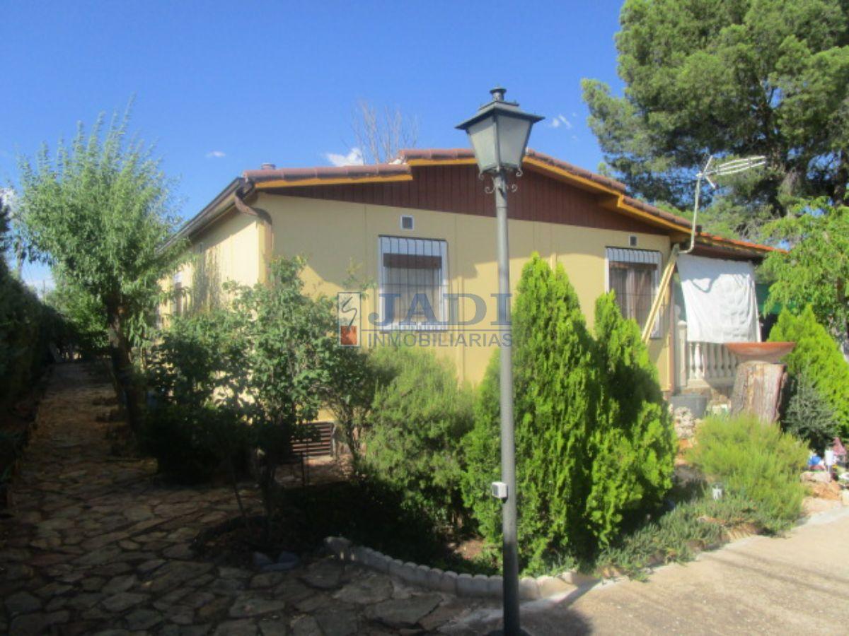 For sale of house in Valdepeñas