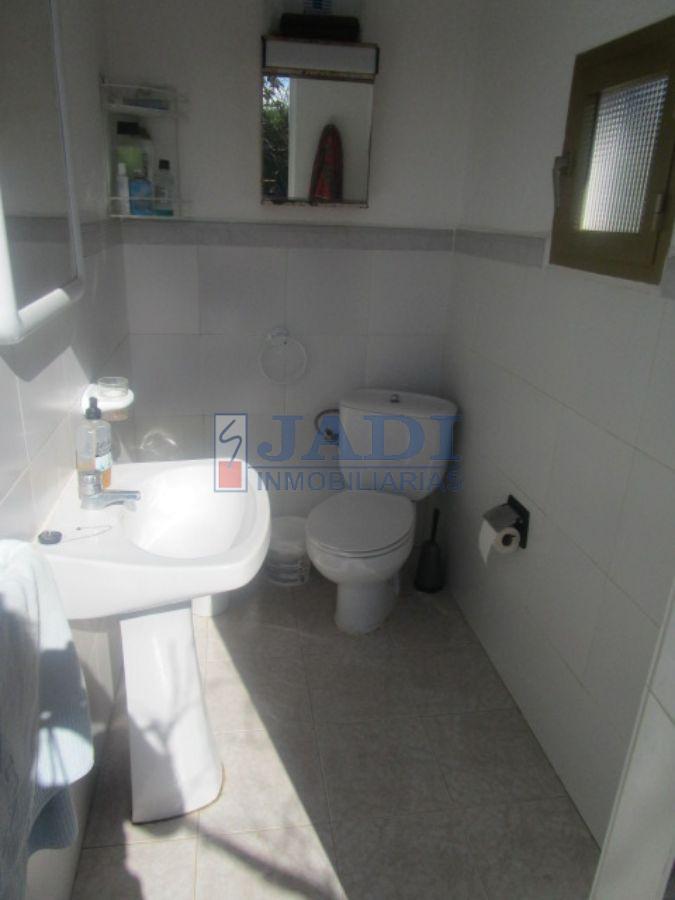 For sale of house in Valdepeñas