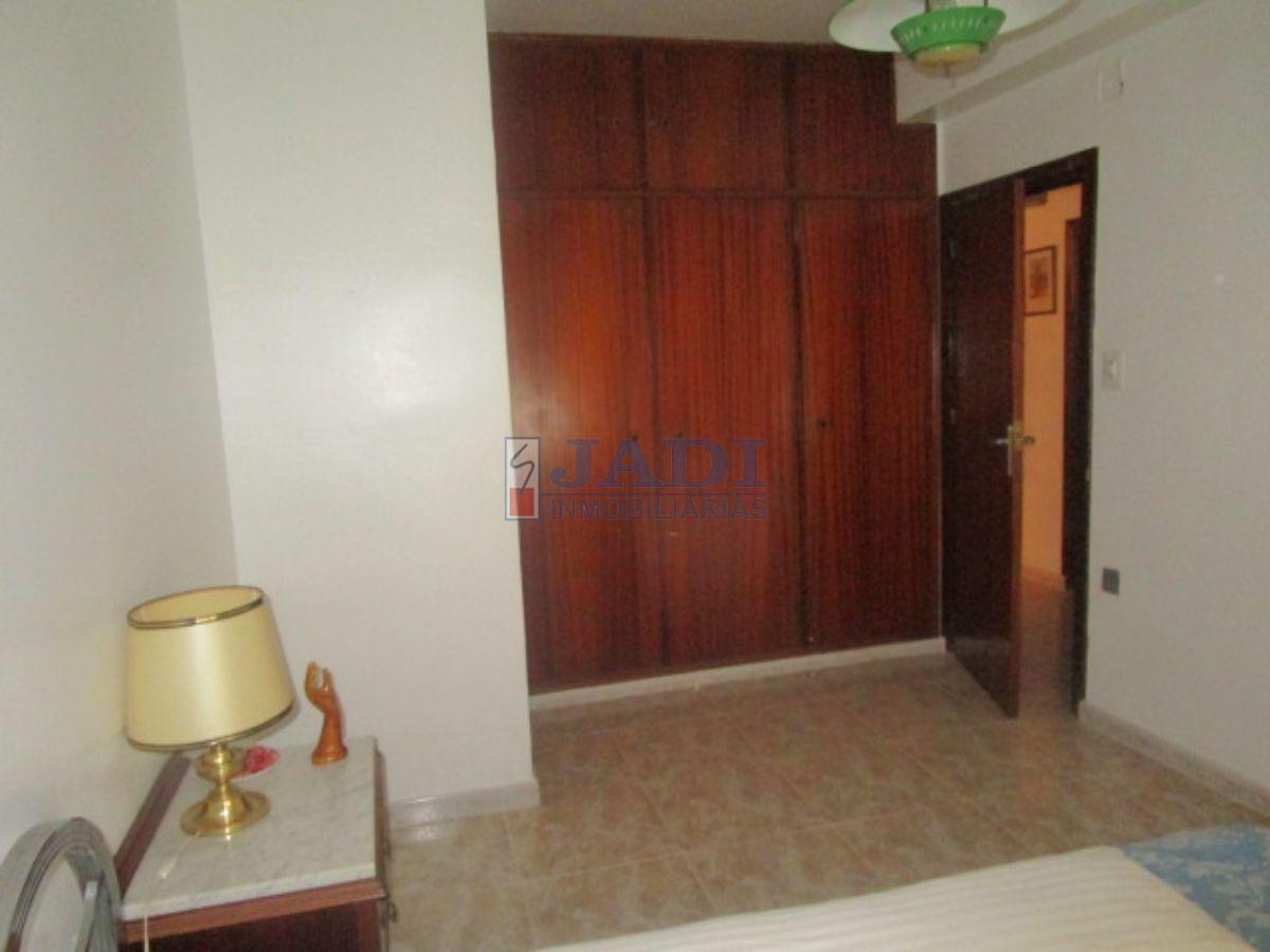 For sale of flat in Valdepeñas