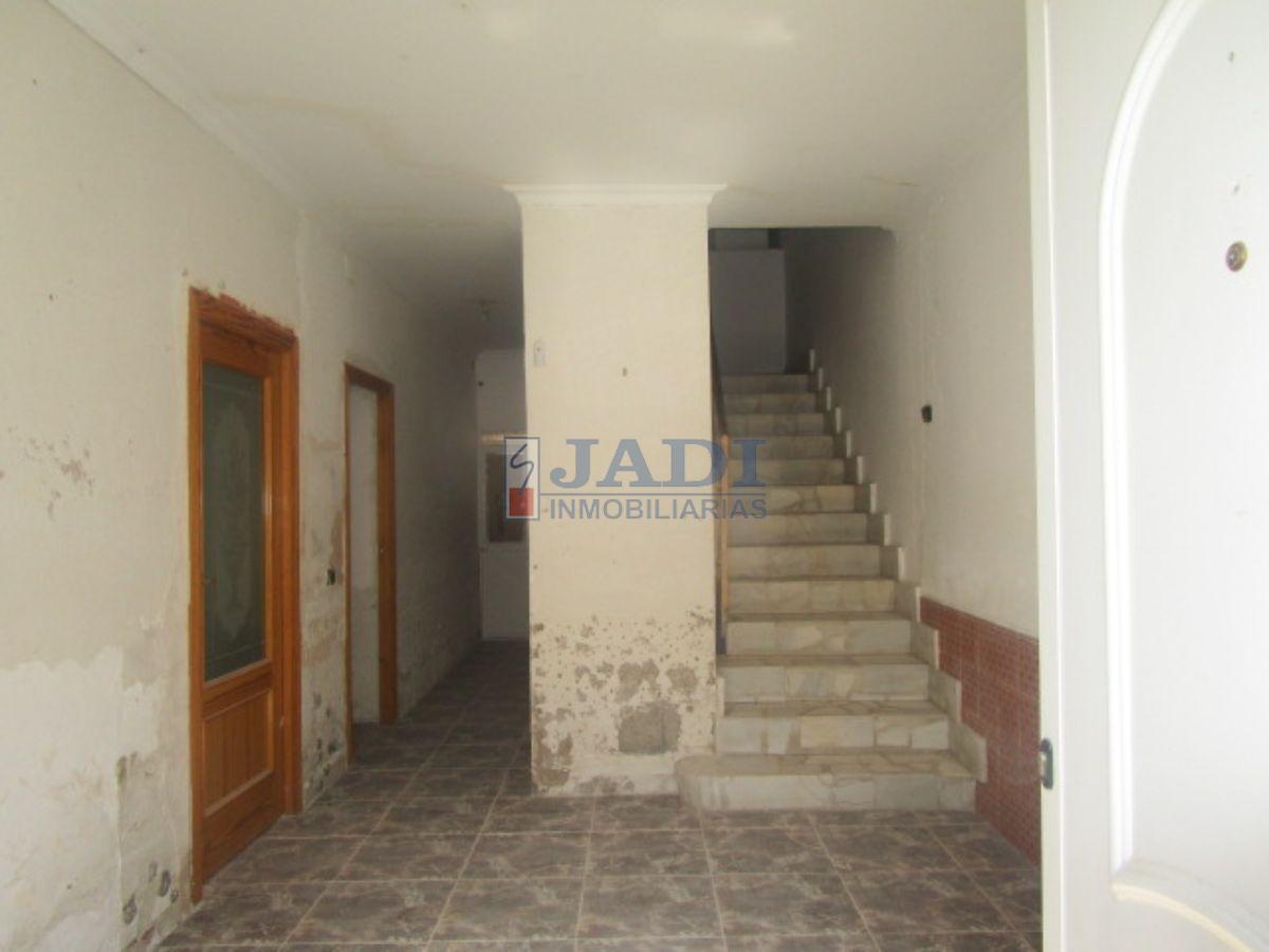 For sale of house in Valdepeñas