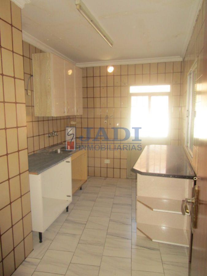 For sale of house in Valdepeñas