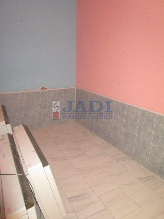 For sale of house in Valdepeñas